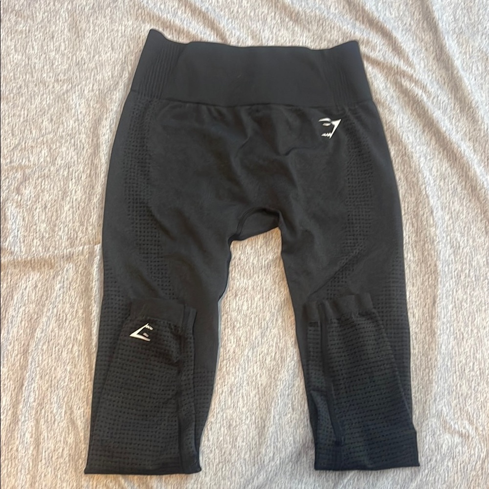 Black Gymshark leggings